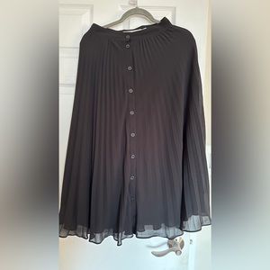 Black pleated midi skirt